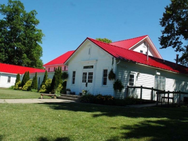 exterior of bright red bar